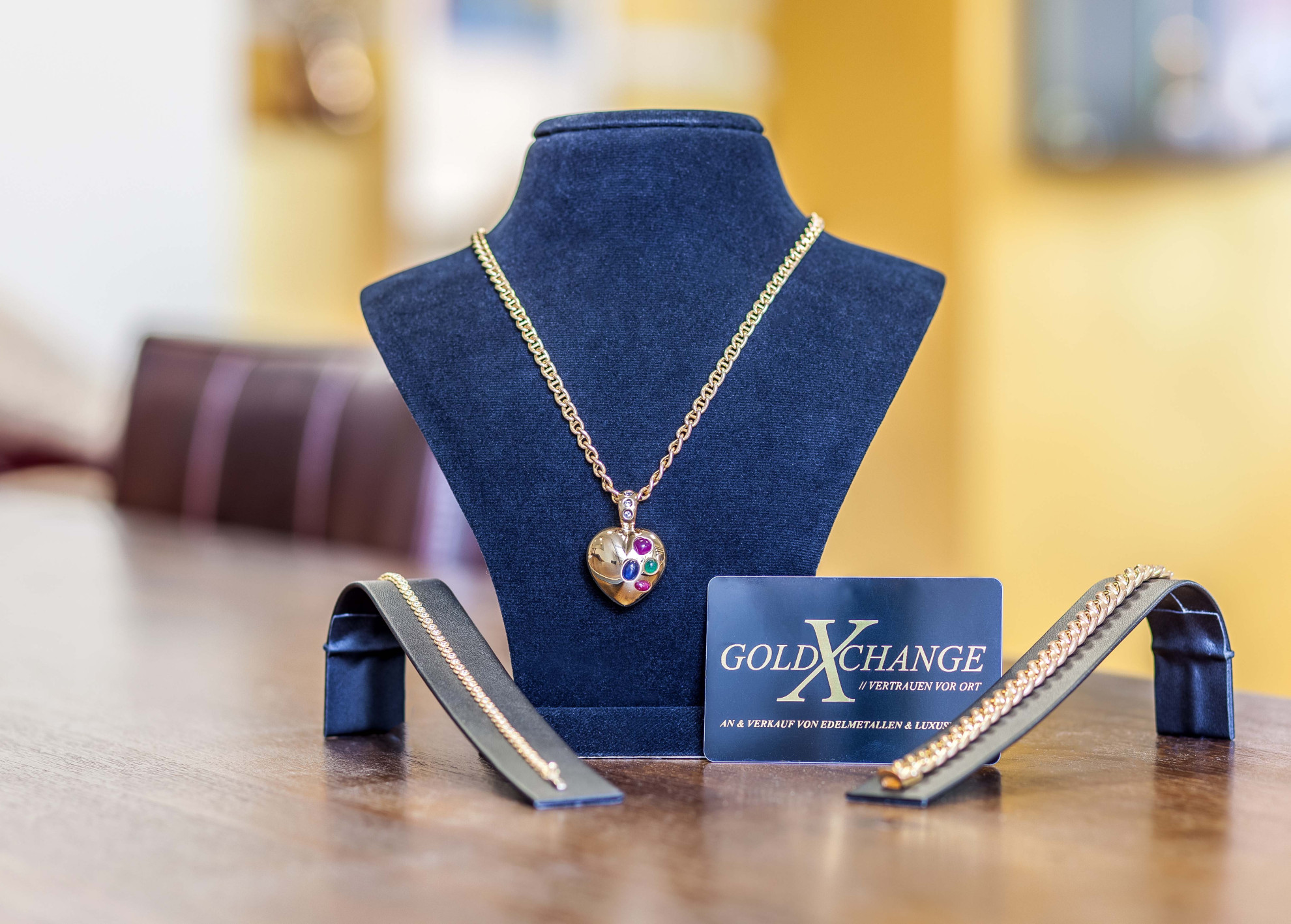 Goldankauf Bonn Gold XChange | Schmuck | Uhren | Münzen  