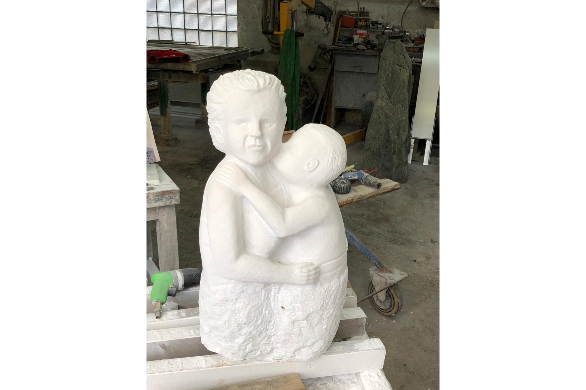 Steinmetzbetrieb Roese - Grabmale, Skulpturen, Bildhauer  